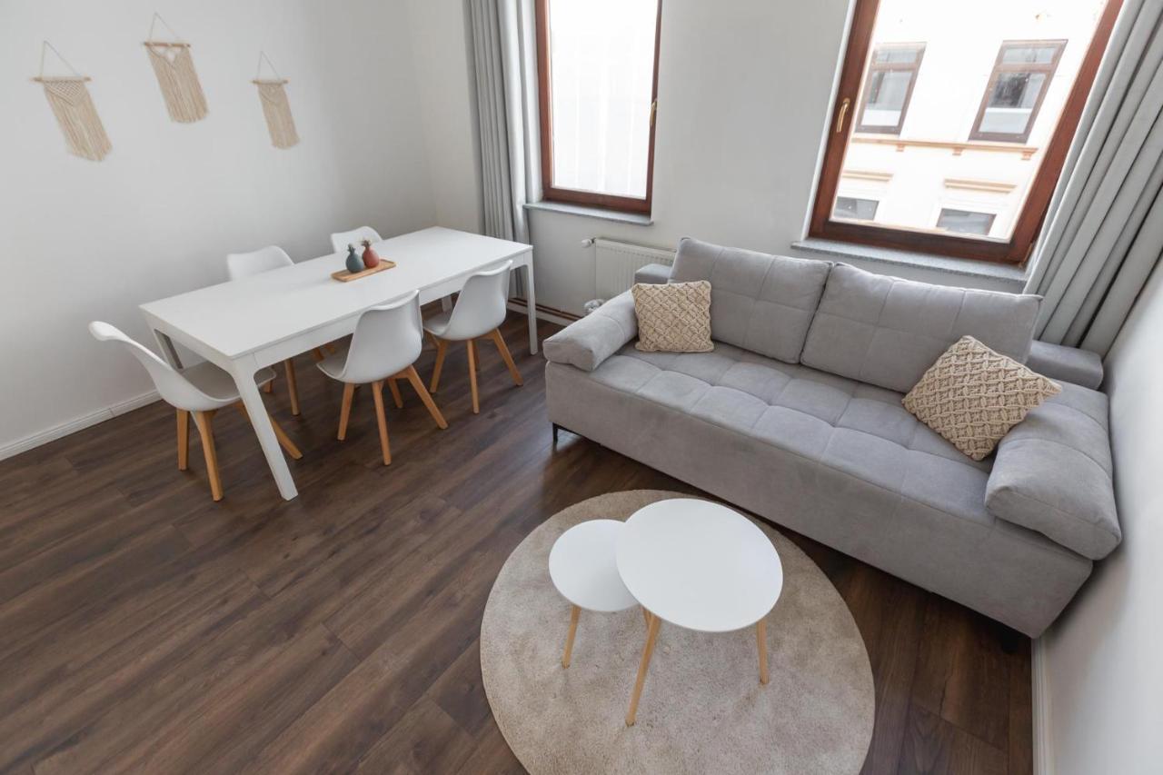 Koje Eins I Grosses Apartment Mit 2 Schlafzimmern ブレーマーハーフェン エクステリア 写真